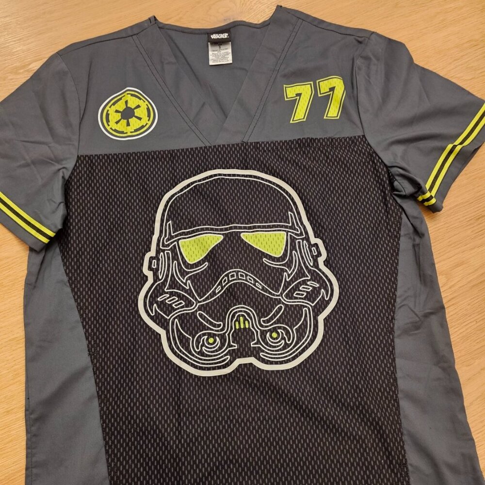 Star Wars- Storm‎ Trooper Scrub Top-  Mens Size Small
